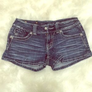 size 28 Miss Me short
